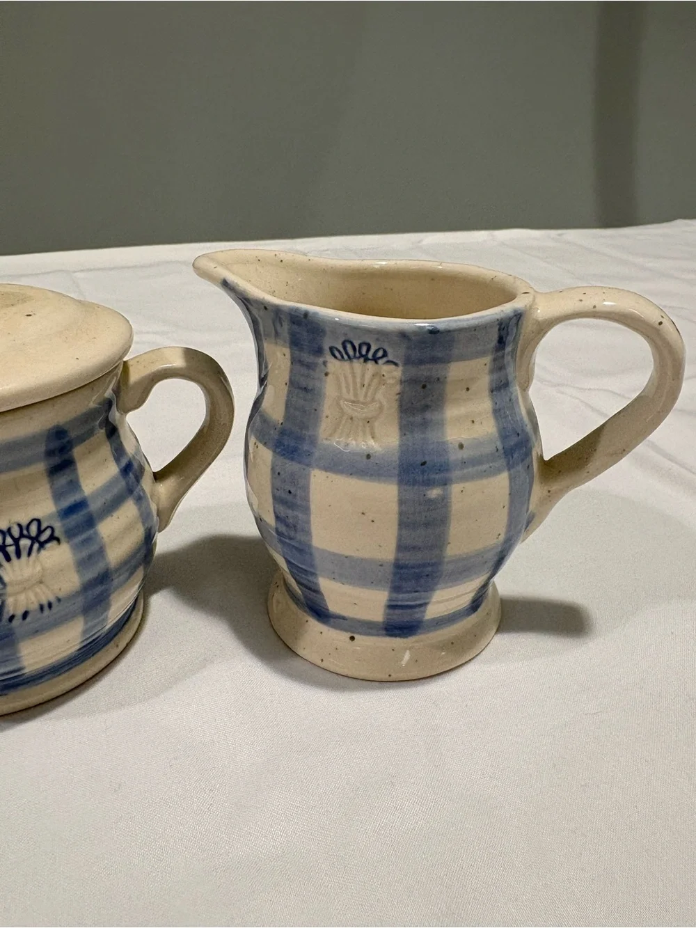 Sundry matching ceramic